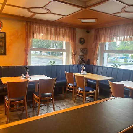 / Gaststätte Jonen‘s Eck Hotel Niederzier