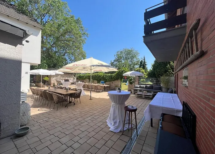 / Gaststätte Jonen‘s Eck * Niederzier