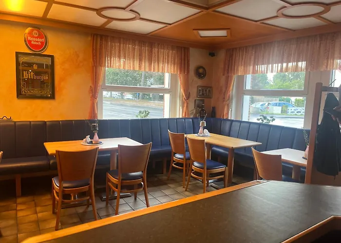 / Gaststätte Jonen‘s Eck Hotell Niederzier