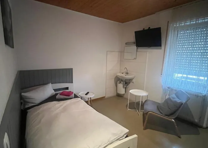 / Gaststätte Jonen‘s Eck Hotel *